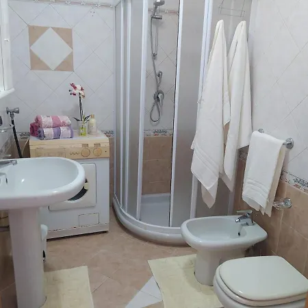 アパート Casa Pino フローレ